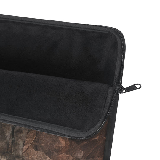Laptop Sleeve - Cat on the Rocks