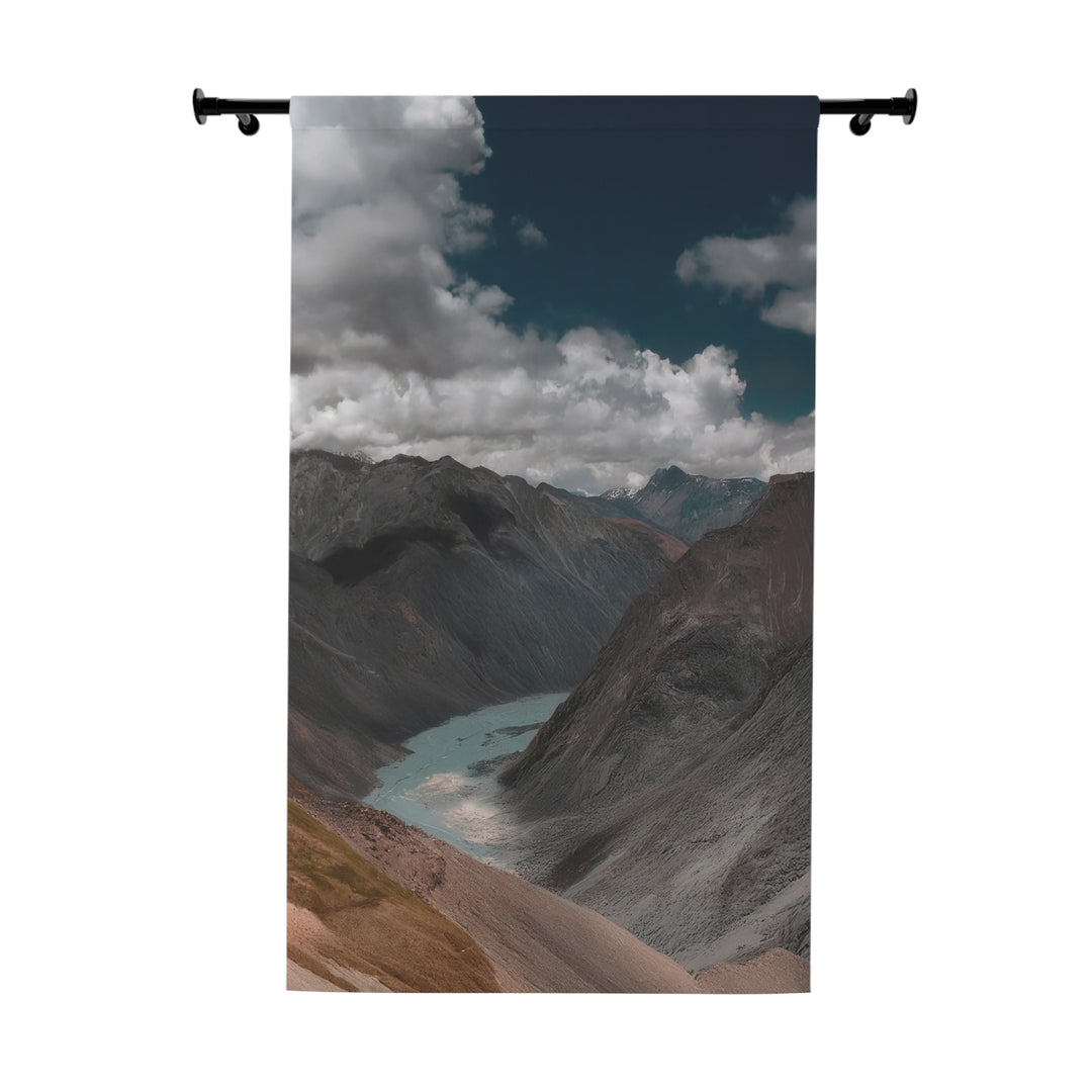 Curtains - Mountains in the Clouds